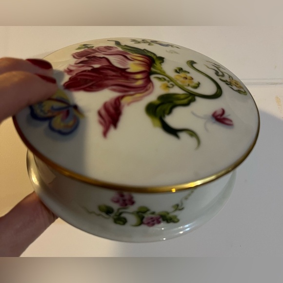 Elizabeth Arden Vintage Porcelain “Chelsea Garden” Trinket Box Made In Japan - Picture 2 of 8